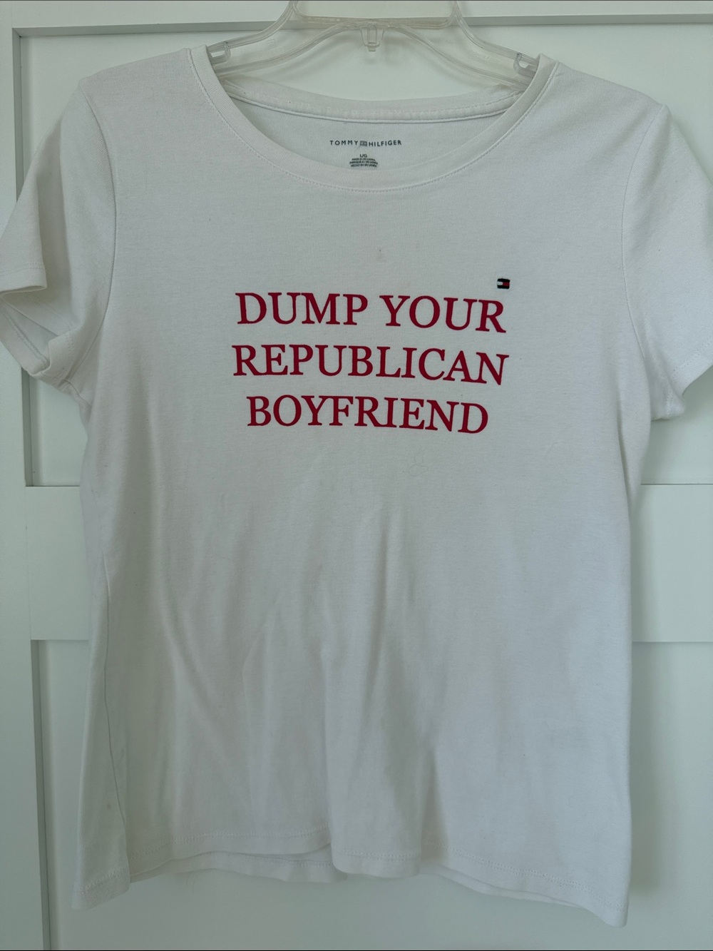 Tommy Hilfiger White Short-Sleeve Graphic Tee with Red Lettering
